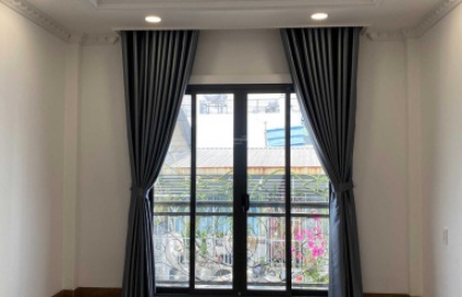 Nhà mới xây cuối năm 2022. Đường Đinh bộ lĩnh ngay bến xe miền đông.